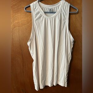 💕2 for $25💕 Senita Athletics Laser Cut Tank